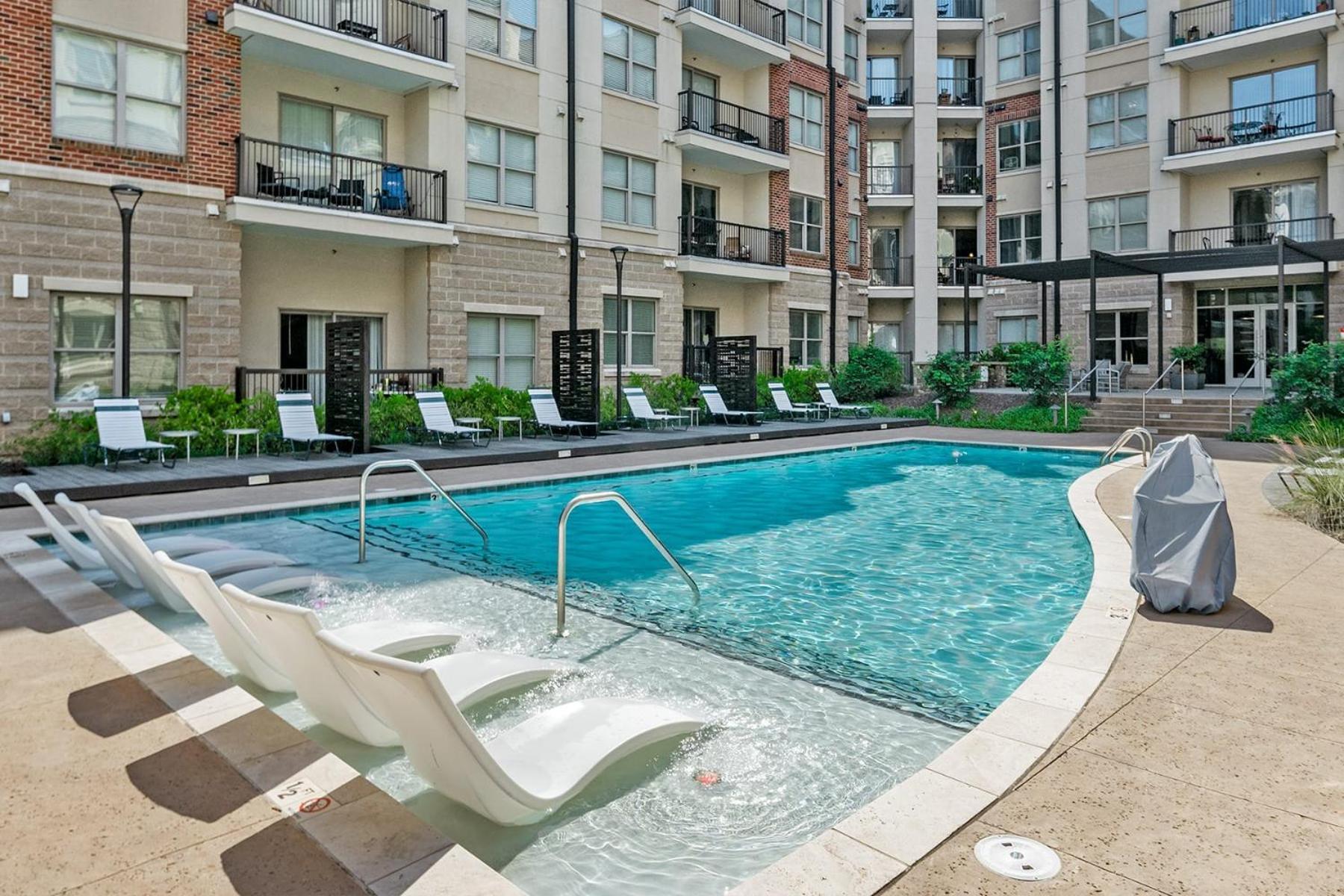 Uptown 4Th Ward Luxury Apt Year-Round Pool Apartment Charlotte Exterior photo